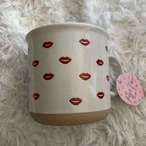 Fig and Fern Lips Mug